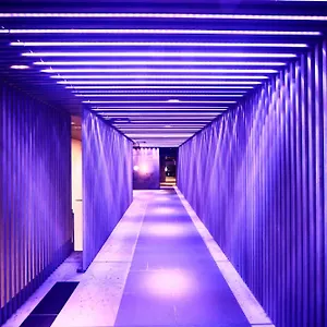 ホテル ザ ロイヤルパークホテル 京都三条, 京都市